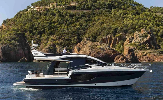 Яхта Galeon 510 SKYDECK  9