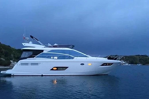 Яхта Absolute 53 Fly 2014 1