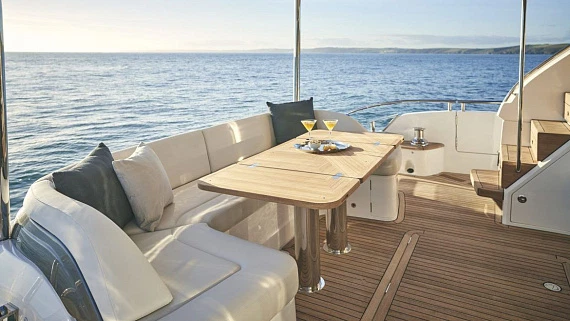 PRINCESS Y72 yacht  5
