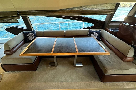 Яхта Azimut 70 2010 13