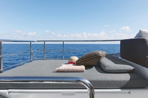 Яхта Azimut S7 2018 12