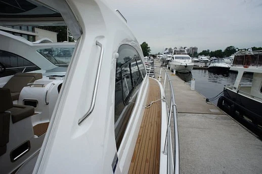 Яхта BAVARIA 44 HARDTOP 2013 4