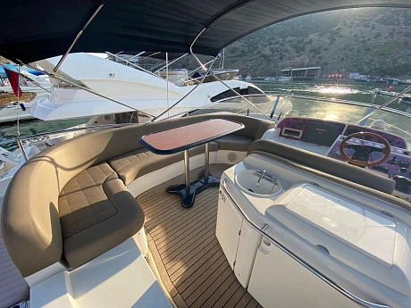 Яхта Sealine T52 2006 6