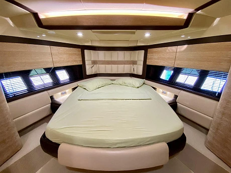 Яхта Azimut 64 Fly 2013 12