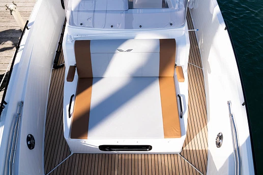 Яхта Beneteau Flyer 9 SPACEdeck  16