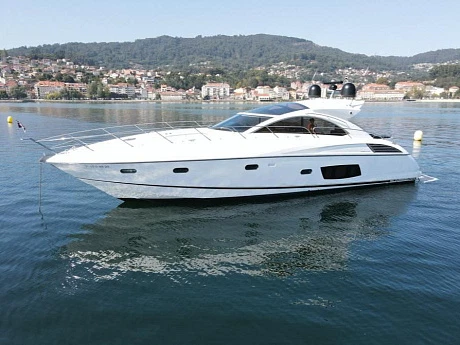 Яхта Sunseeker Predator 60 2010 2