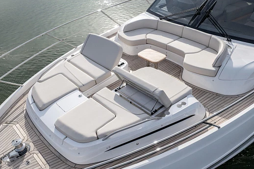 Яхта Princess F65 2025 9