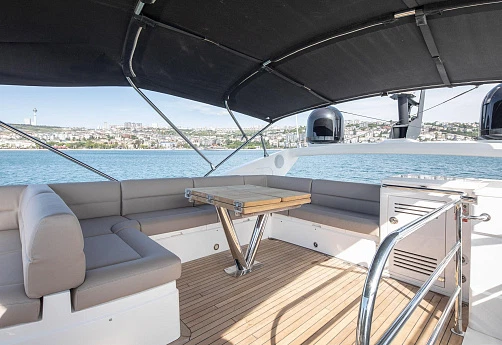 Sunseeker 68 Sport Yacht yacht 2016 11