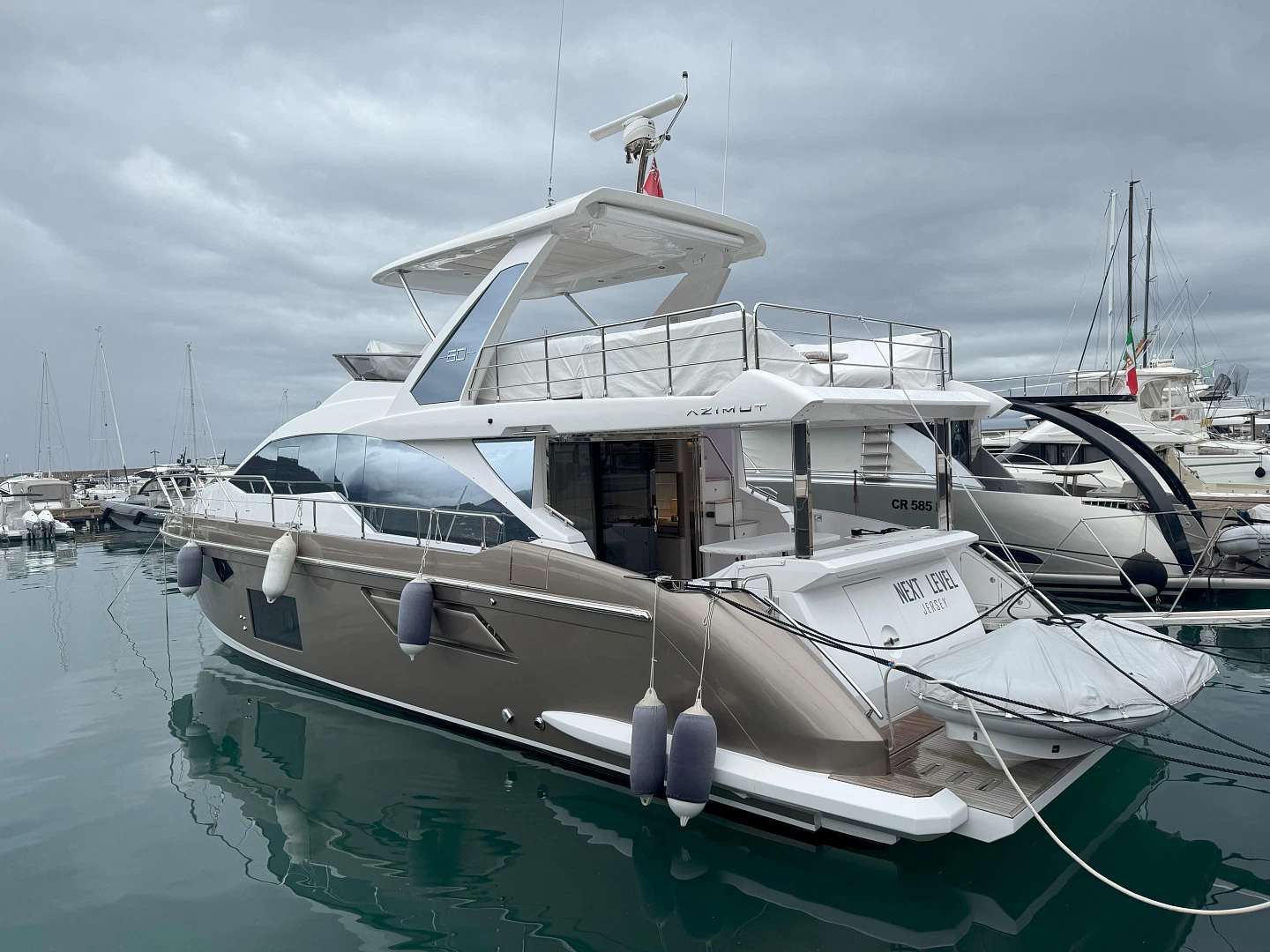 Azimut Fly 60