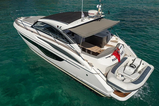 Яхта Princess V40 2017 11