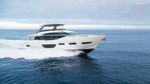 Яхта PRINCESS Y85  1