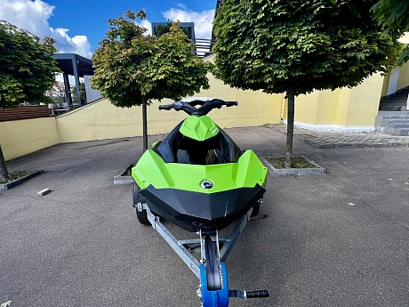 Яхта BRP SEA DOO SPARK 2UP 2016 2