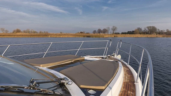 Яхта Galeon 360 FLY  8