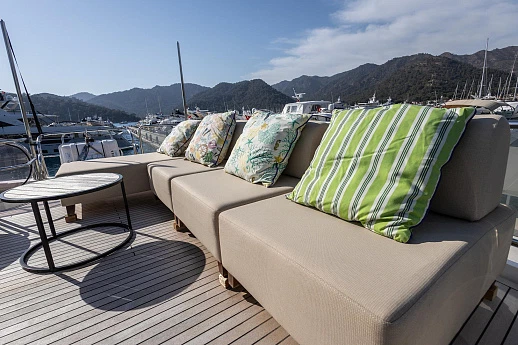 Princess 85 yacht 2010 12