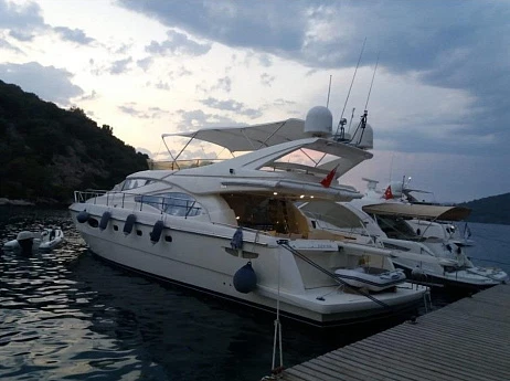 Ferretti 590 yacht 2004 2