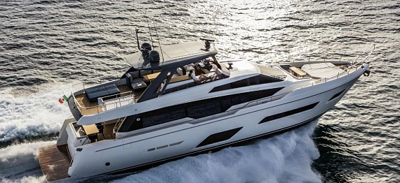Ferretti 780 yacht 2019 3