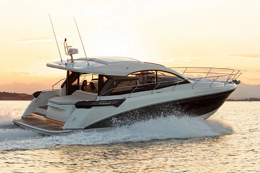 Яхта Beneteau Gran Turismo 45  11