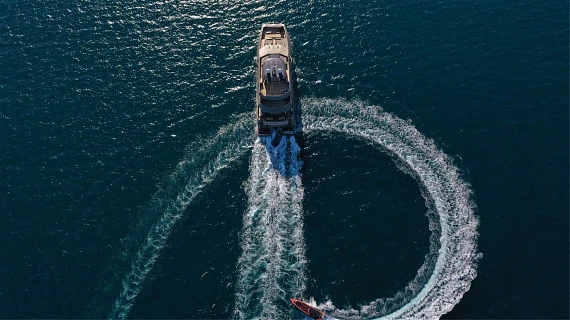 Яхта Vista 142  6