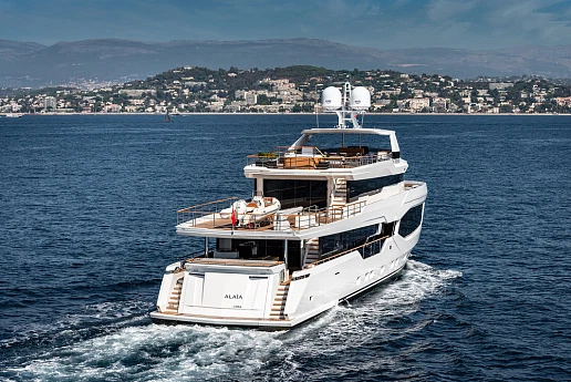 Яхта Numarine 37XP  7