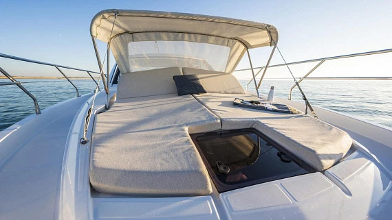 Яхта BENETEAU GRAN TURISMO 41  5