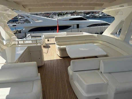 Яхта Ferretti 800 2015 10