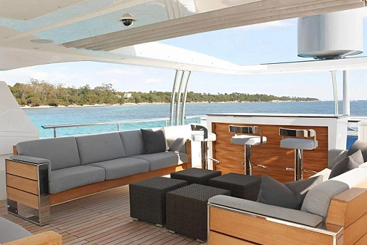 Яхта Princess 40M 2012 12