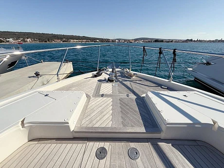 Яхта Ferretti 670 2020 3