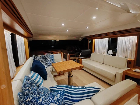 Absolute 52 FLY yacht 2014 5