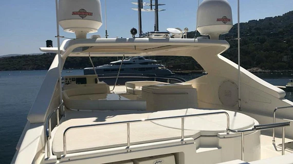 Ferretti 881 yacht 2012 4