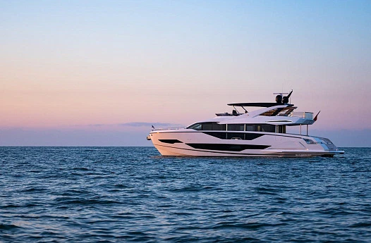 Яхта Sunseeker 90 Ocean 2022 14