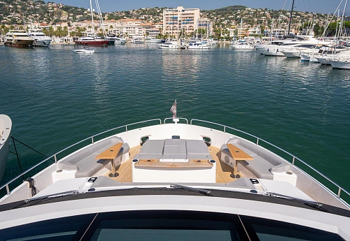 Яхта Sunseeker 90 Ocean 2022 12