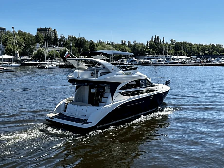 Яхта Meridian 391  2010 1