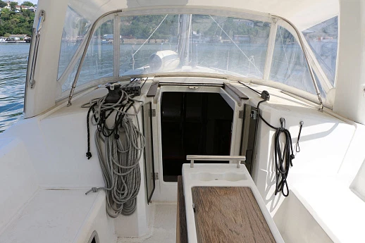 Яхта Beneteau Oceanis 38 2016 6
