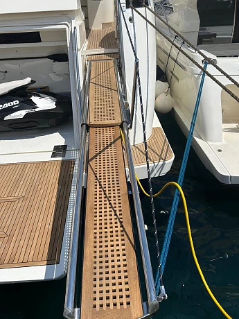 Яхта Ferretti 800 2015 2