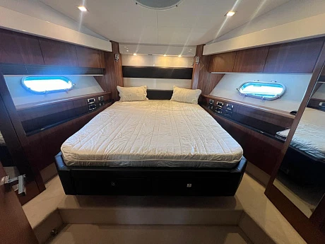 Sunseeker Predator 64 yacht 2011 11