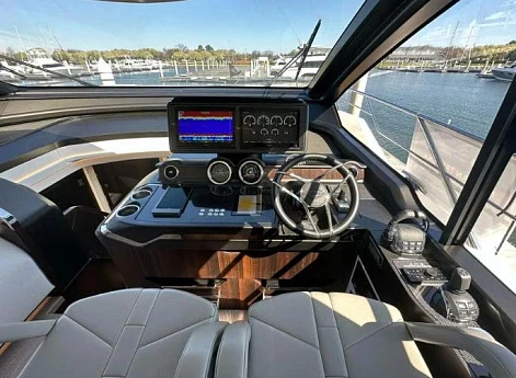 Яхта Sunseeker 65 Sport 2022 7