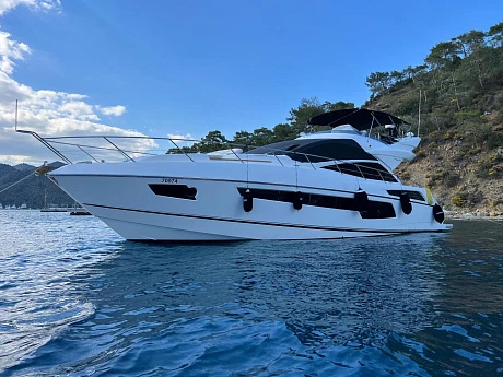 Sunseeker 68 Sport yacht 2014 2