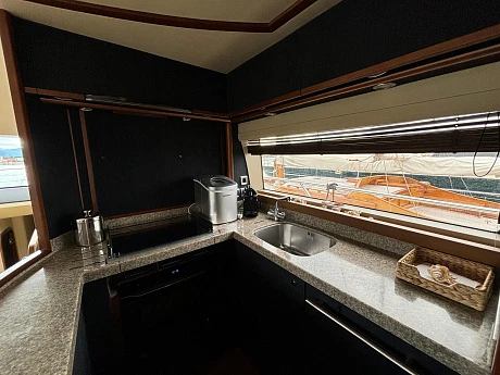 Princess 62 Flybridge yacht 2010 14