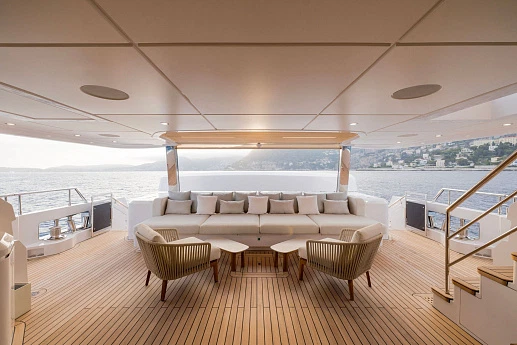 Majesty 120 yacht  15