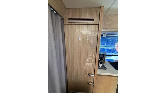 Яхта Galeon 700 Sky 2021 15