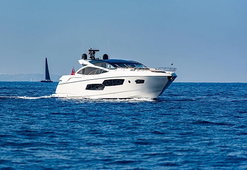 Яхта Sunseeker Predator 80 2014 1