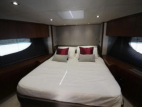 Sunseeker Predator 57 yacht 2015 14