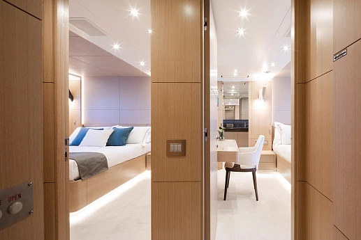 Суперъяхты Benetti Classic Supreme 132 2019 17