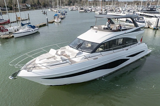 Яхта Princess F65 2025 5