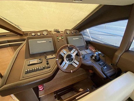 Яхта Azimut 64 Fly 2013 8