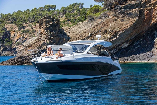 Яхта Beneteau Gran Turismo 45  9