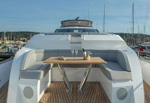 Sunseeker 95 yacht 2021 2