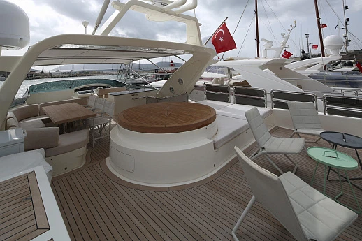 Яхта Azimut 100 Leonardo 2010 8