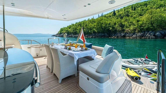 Princess 82 yacht 2017 10