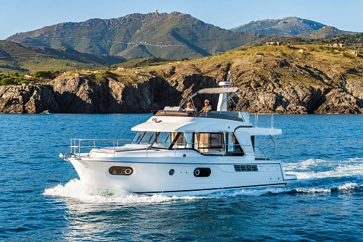 BENETEAU SWIFT TRAWLER 41 FLY yacht  3